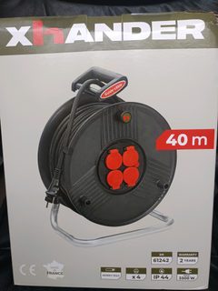 Enrouleur électrique xHANDER 40 m – 4 prises IP44, câble H07RN-F 3G2.5 (EN 61242)