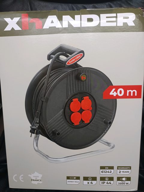 Enrouleur électrique xHANDER 40 m – 4 prises IP44, câble H07RN-F 3G2.5 (EN 61242)