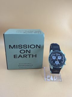 Omega X Swatch Mission on Earth SO33G100 montre chronographe avec boîte