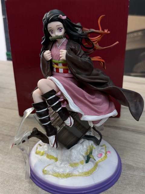 Figurine Nezuko Kamado Demon Slayer 28 cm