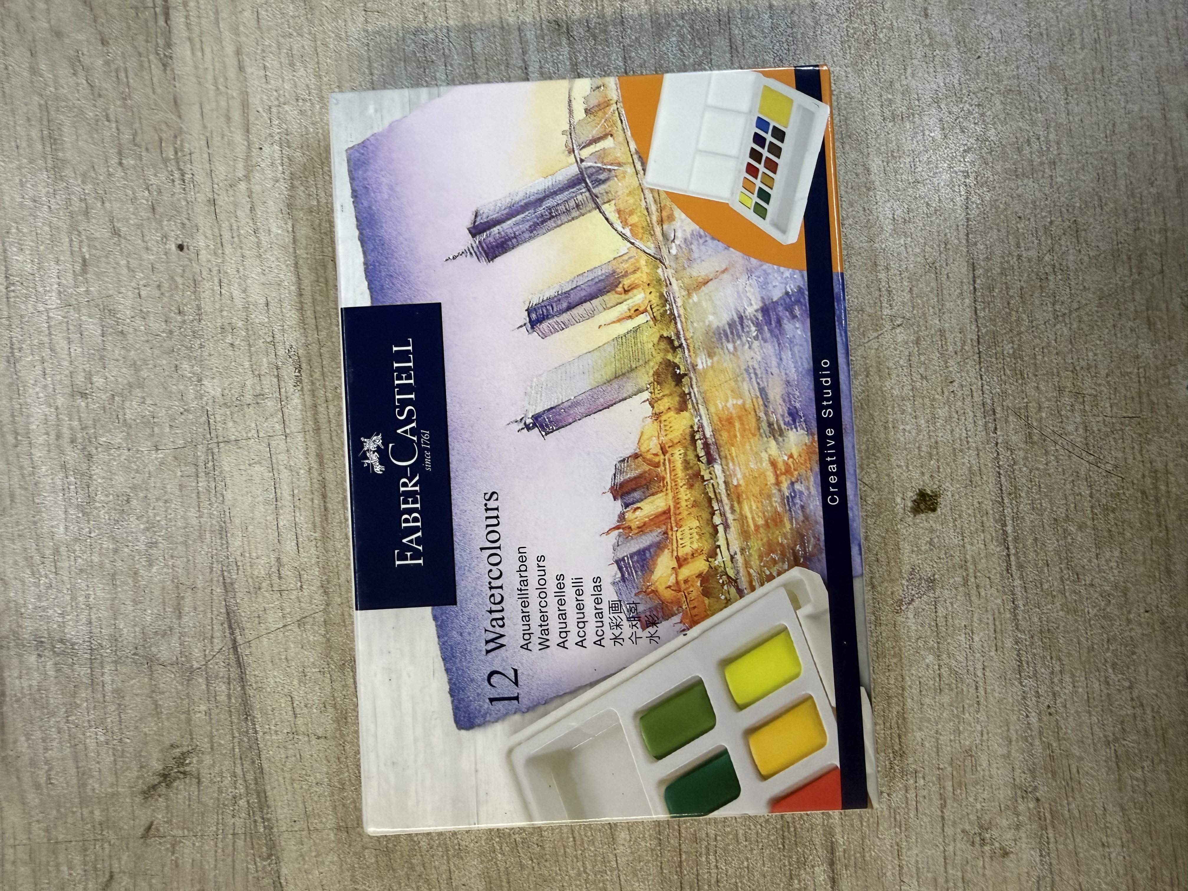Faber-Castell Creative Studio Aquarelle en demi-godets, boîte de 12 couleurs