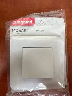 Legrand Mosaic poussoir Easy-LED