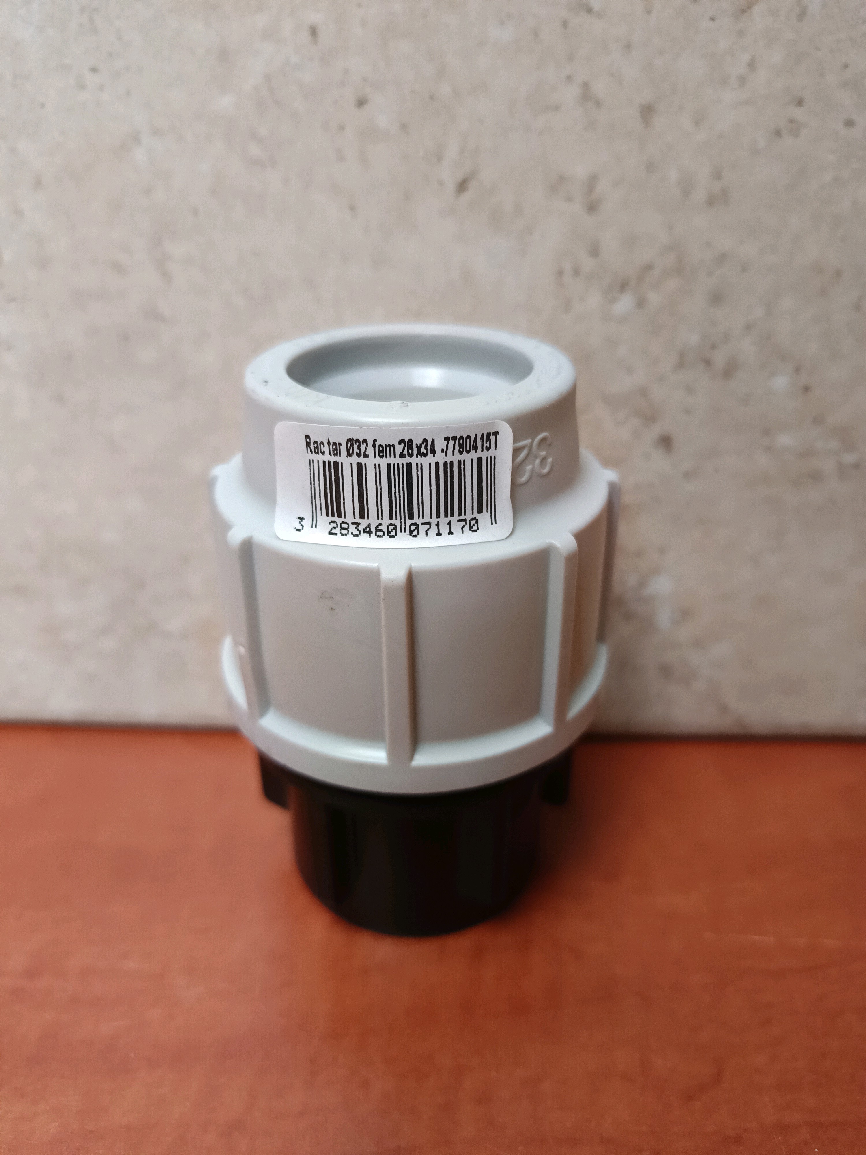 Raccord taraudé à compression Plasson femelle 26x34 pour tube 32 mm