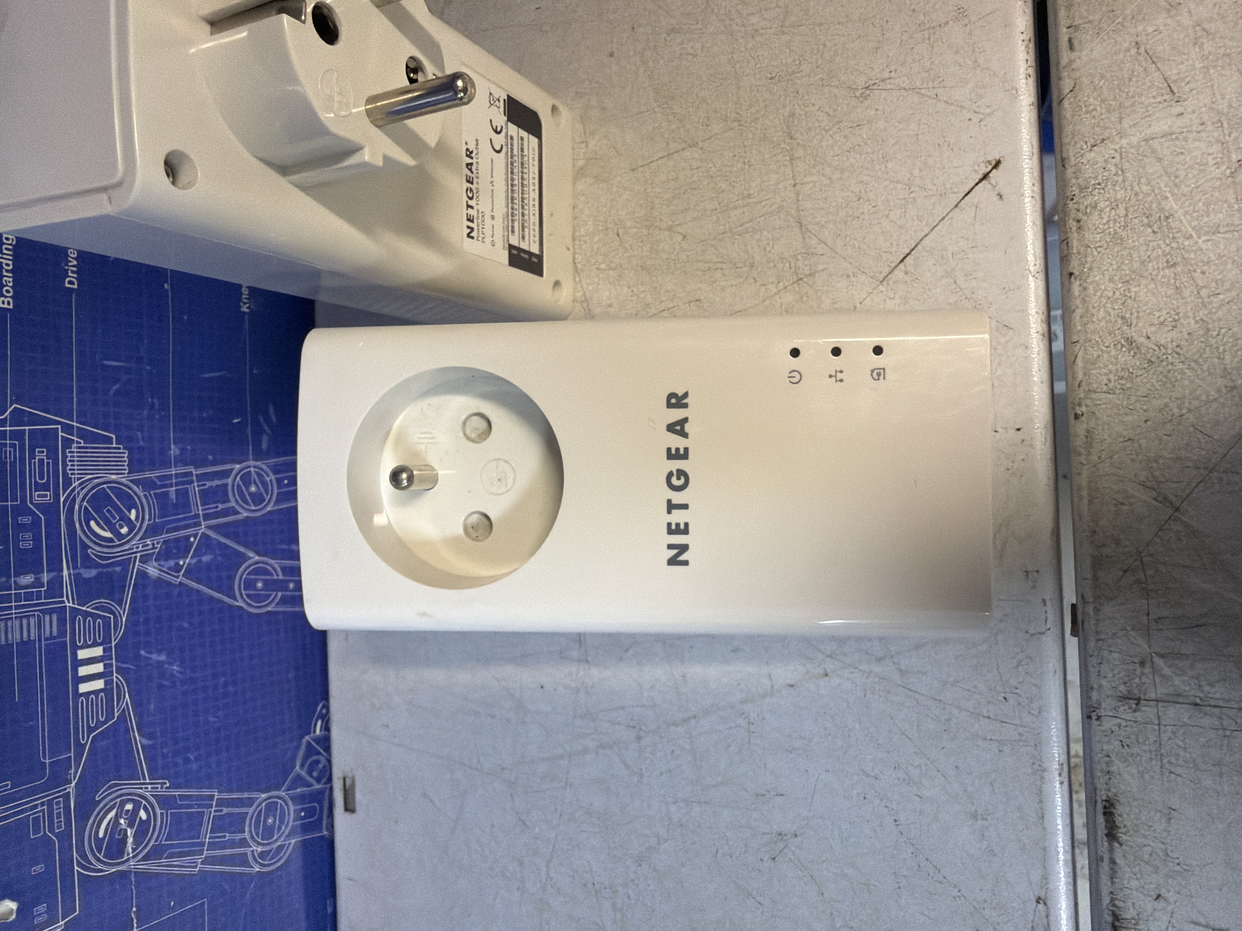 Kit CPL Netgear PLP1000 avec prise intégrée — photo 2