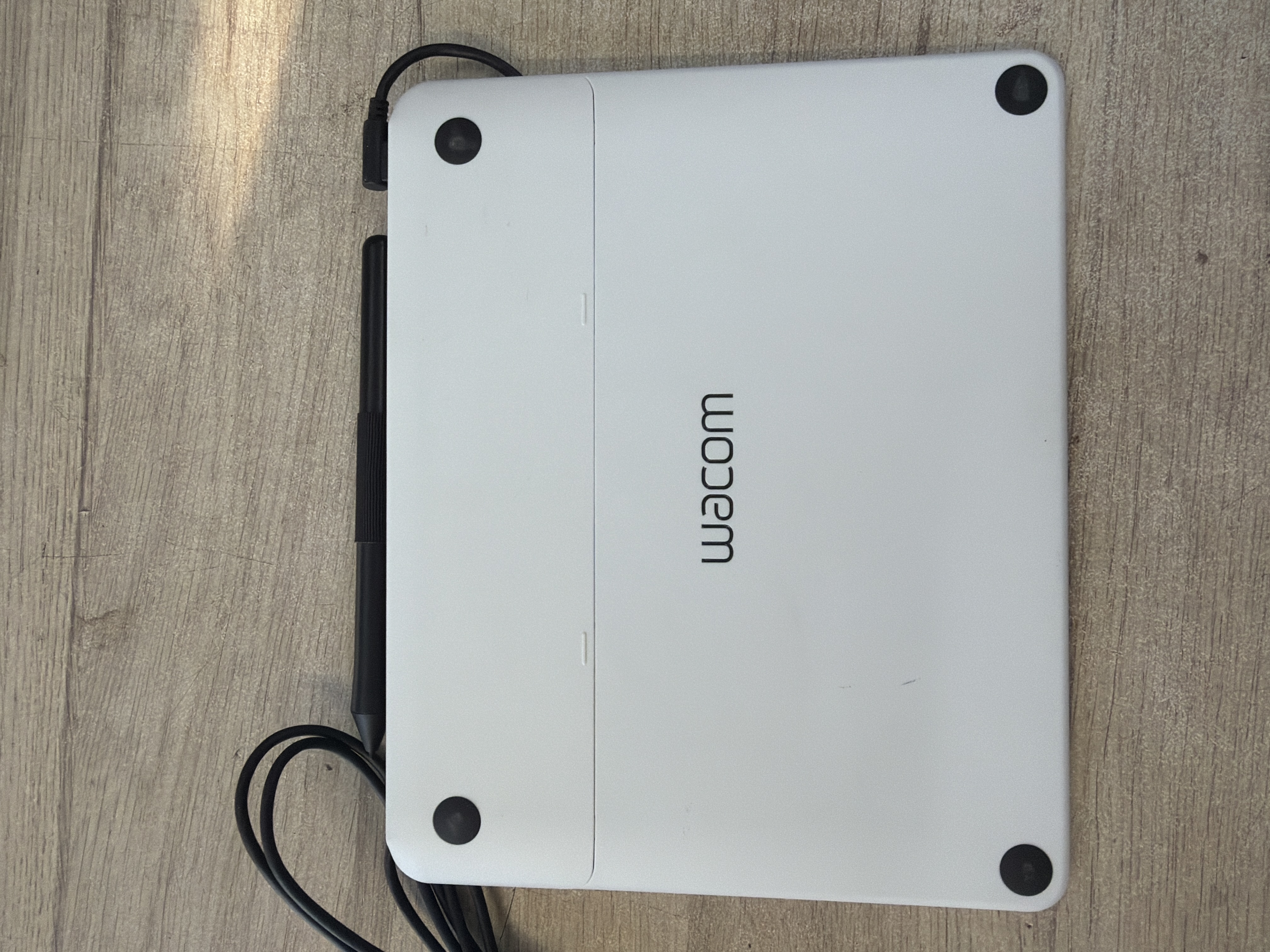 Tablette graphique Wacom avec stylet et câble USB — photo 3