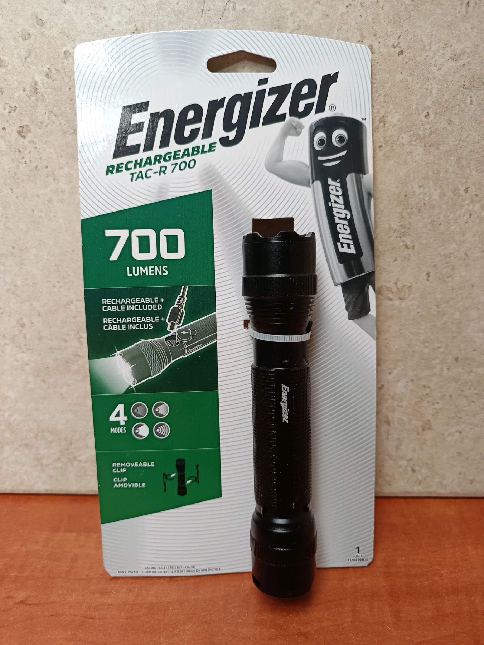 Energizer TAC-R 700 lampe torche rechargeable 700 lumens