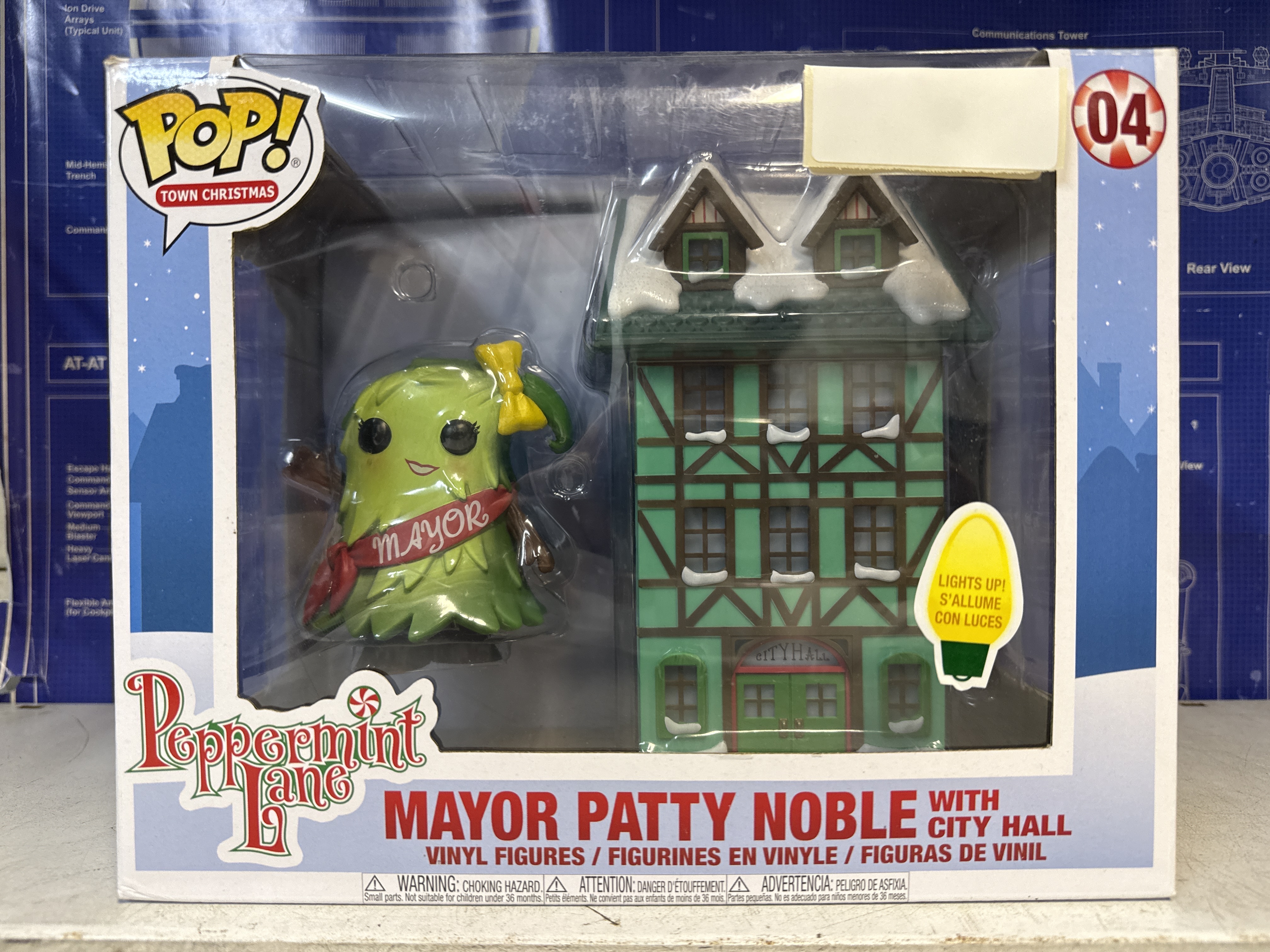 Funko Pop! Town Peppermint Lane #04 - Mayor Patty Noble with City Hall