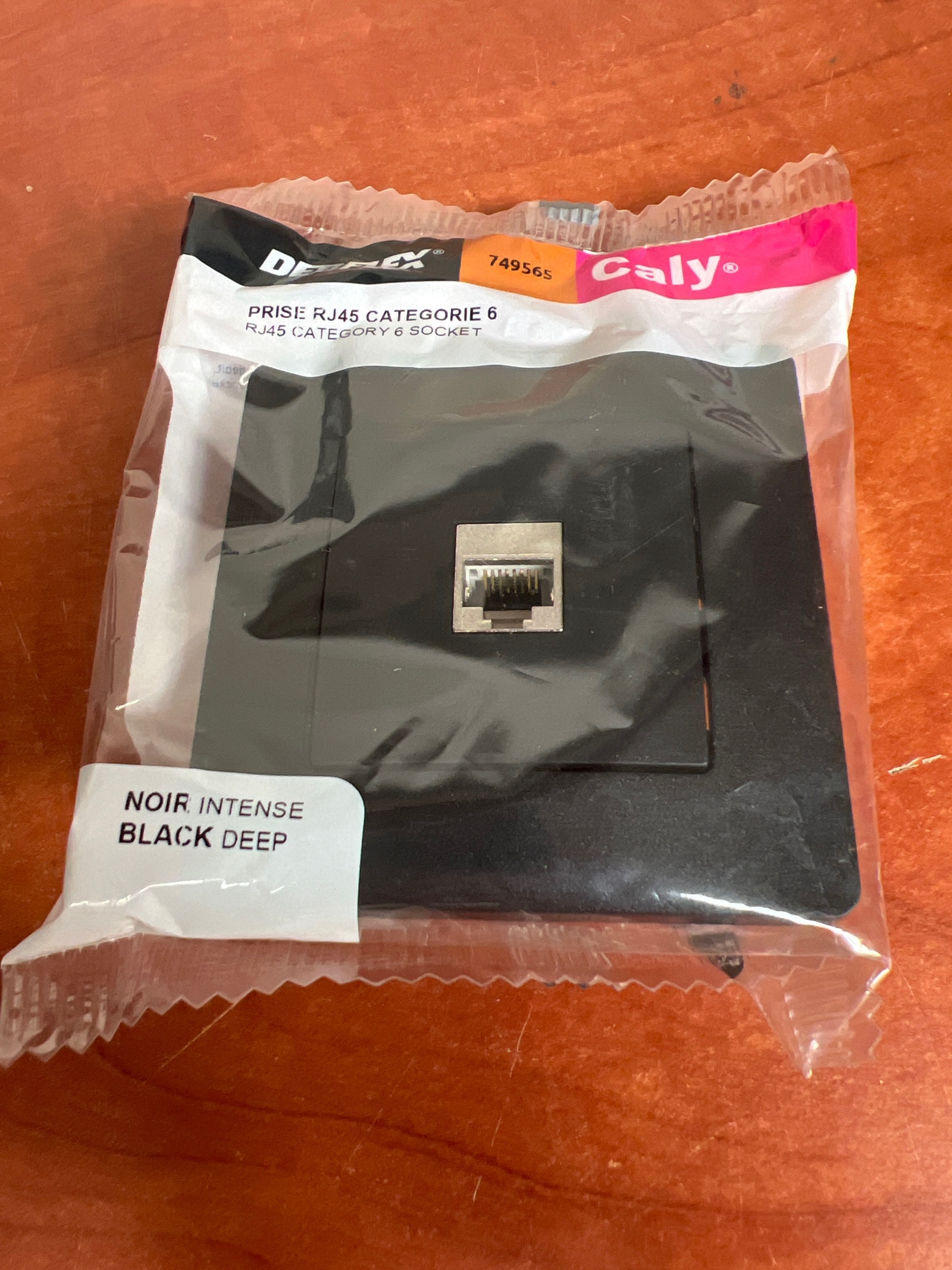 Prise RJ45 Cat 6 Debflex Caly noir