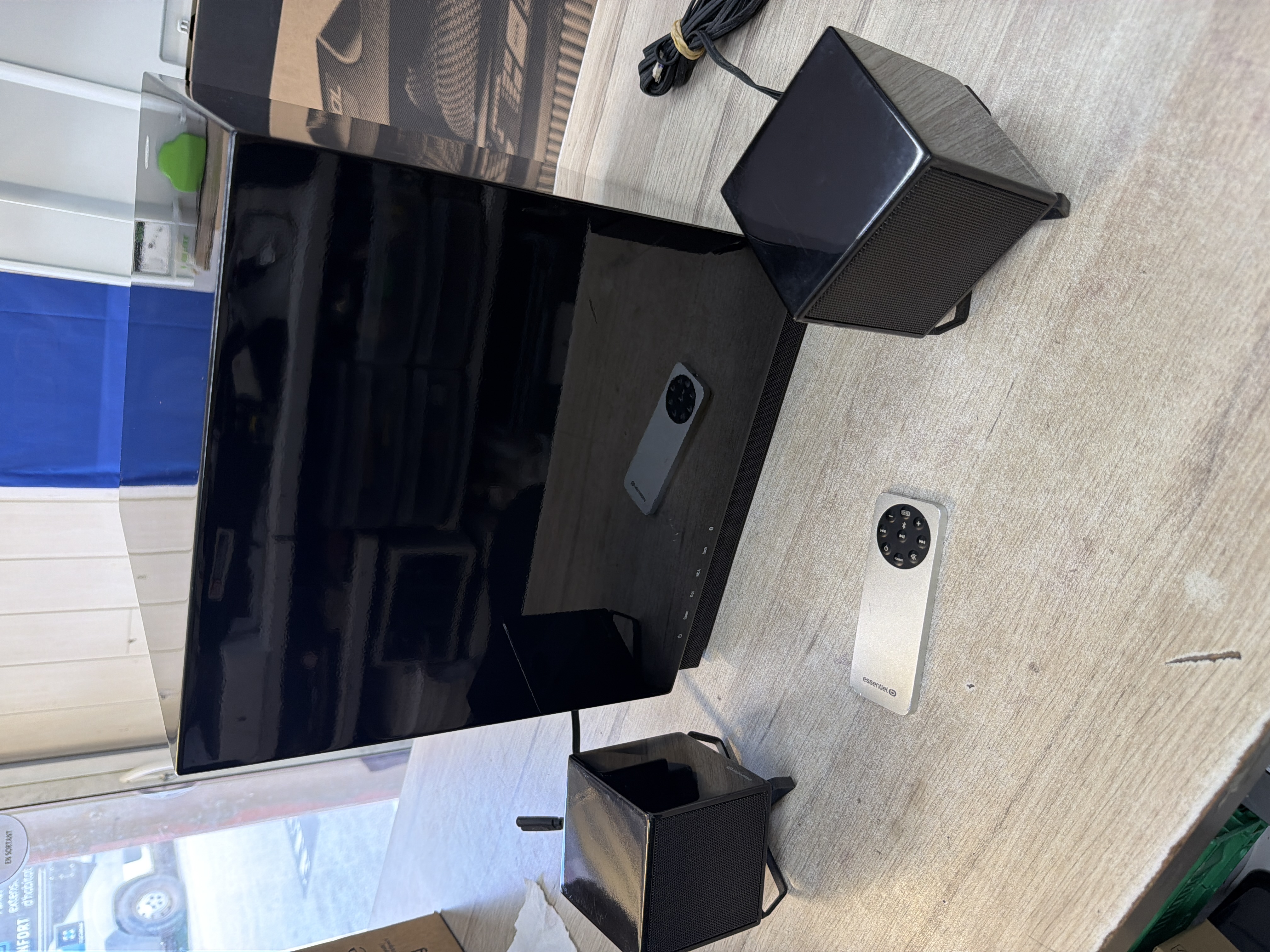 Essentiel b Sublym système d'enceintes home cinéma 2.1 Bluetooth aptX