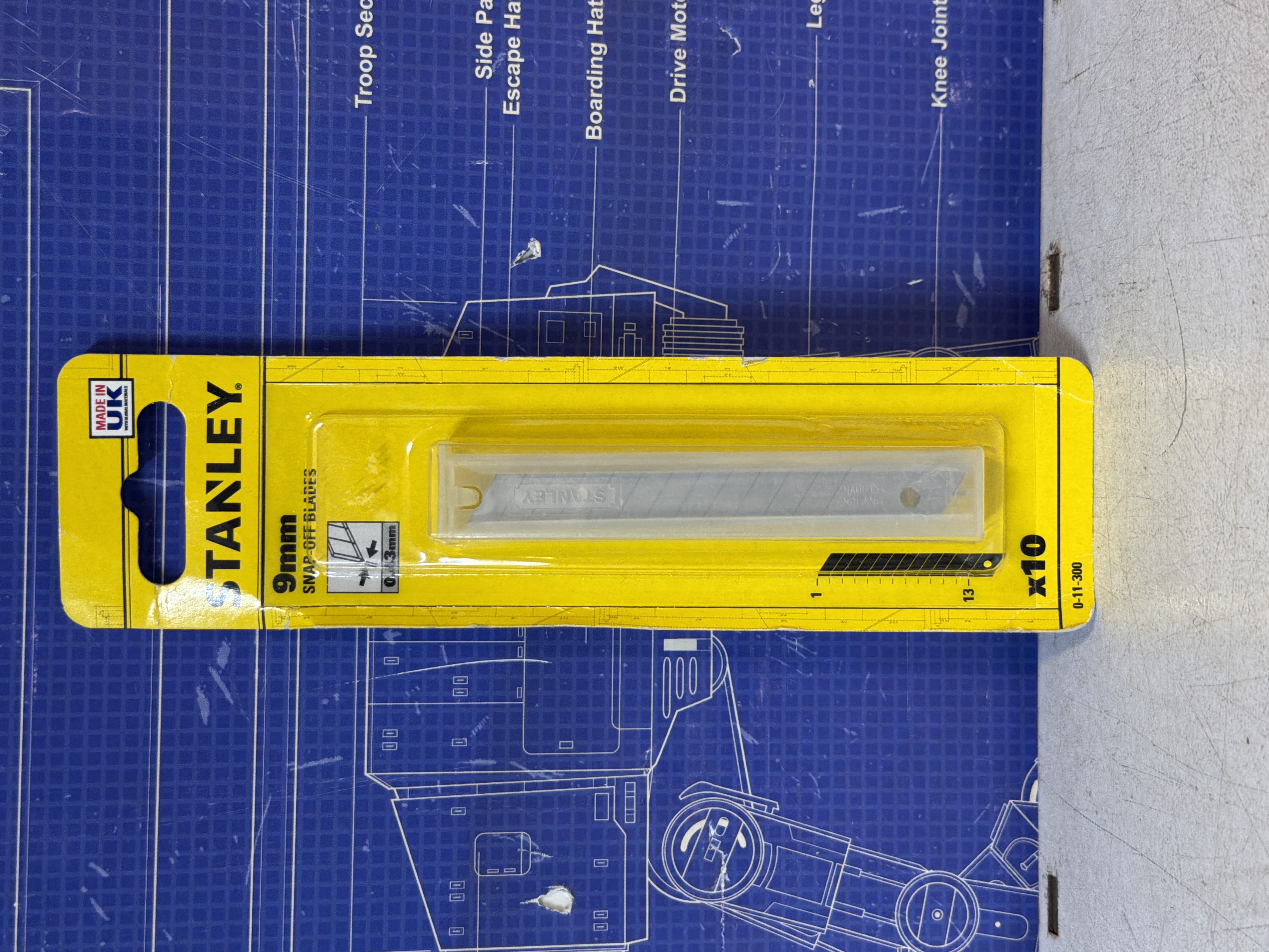 Stanley 0-11-300 lames de cutter 9 mm distributeur 10 lames