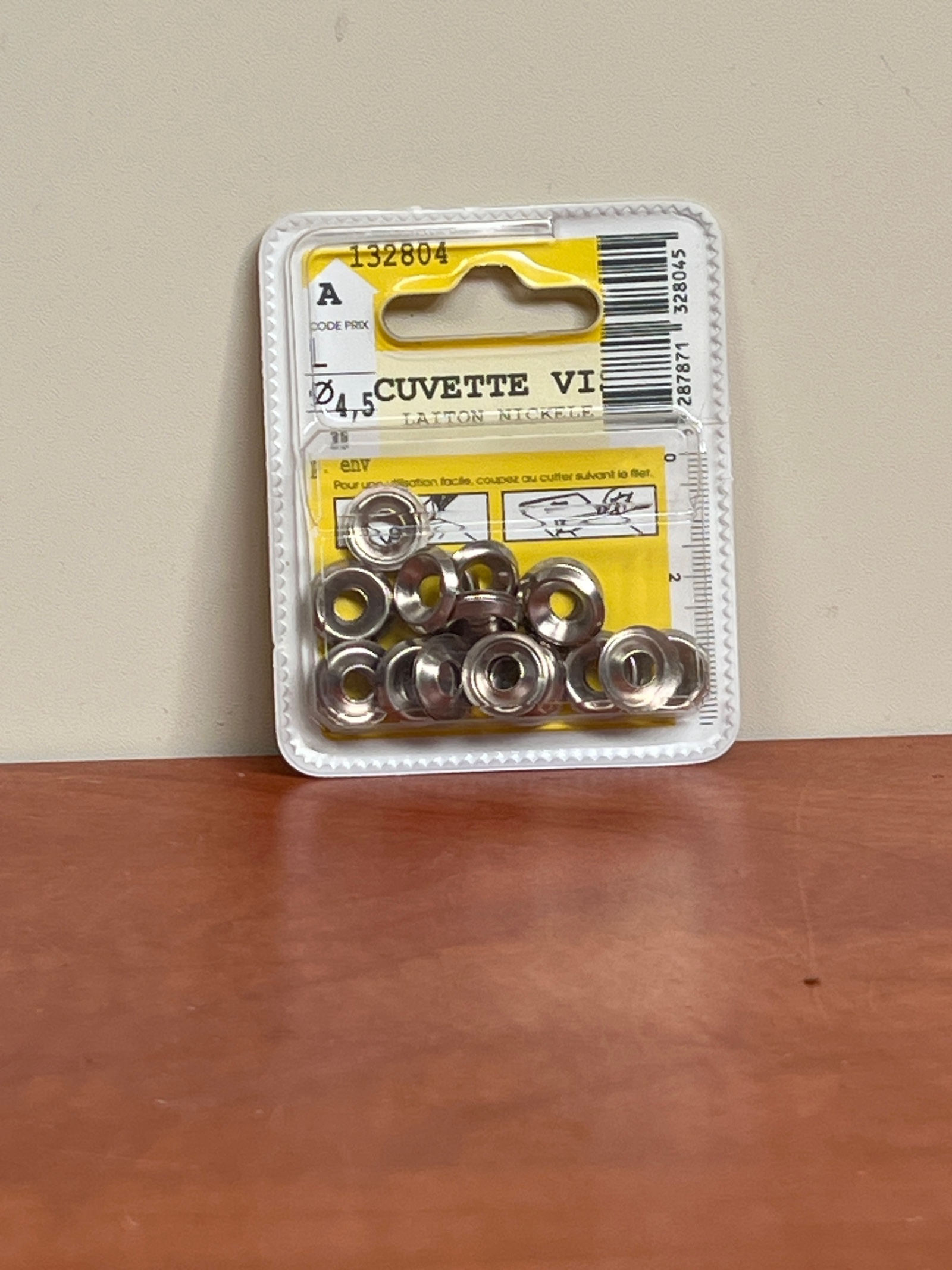 Cuvettes pour vis Ø 4,5 mm en laiton nickelé