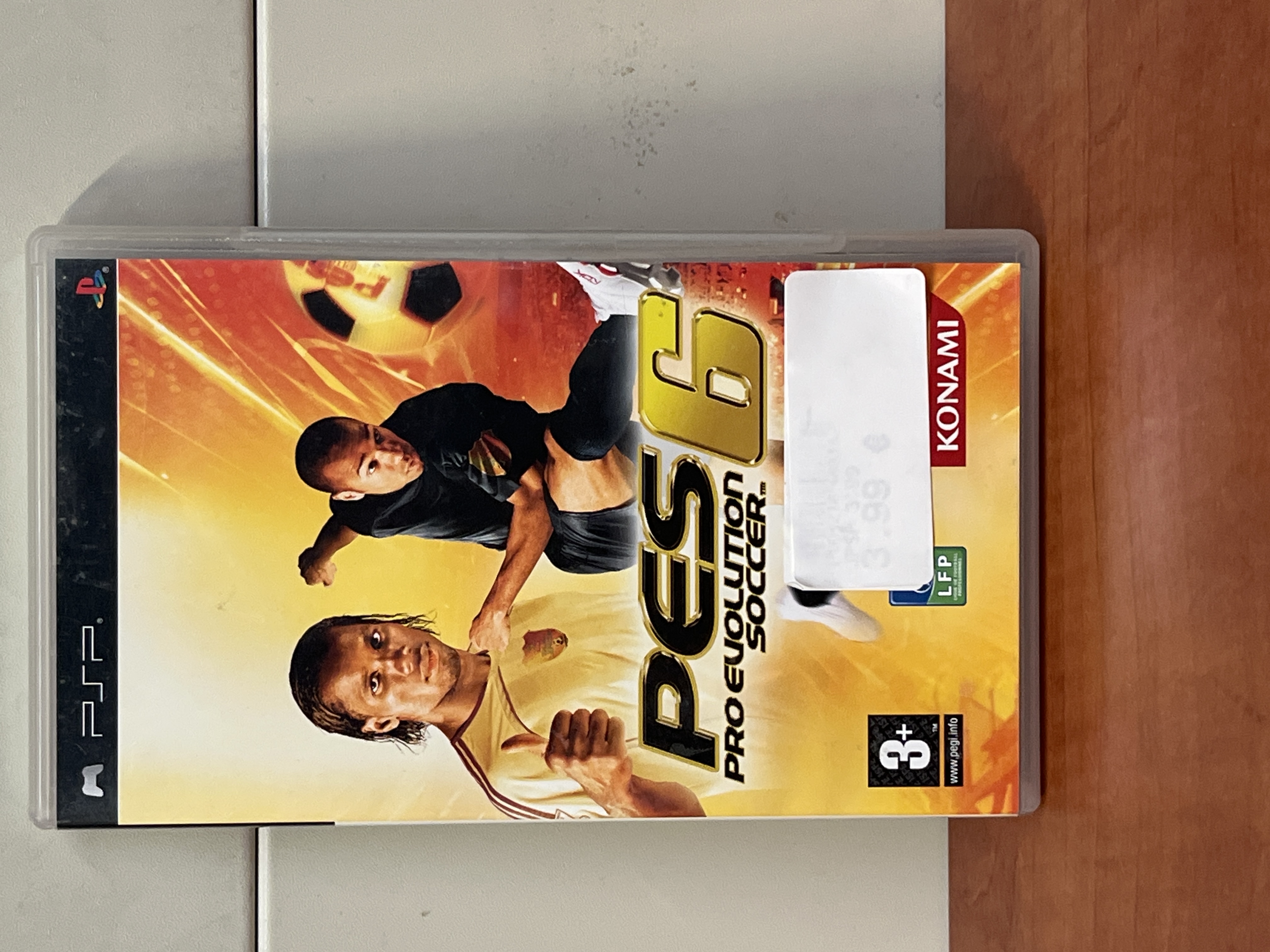 PES 6: Pro Evolution Soccer 6 (PSP) - Konami