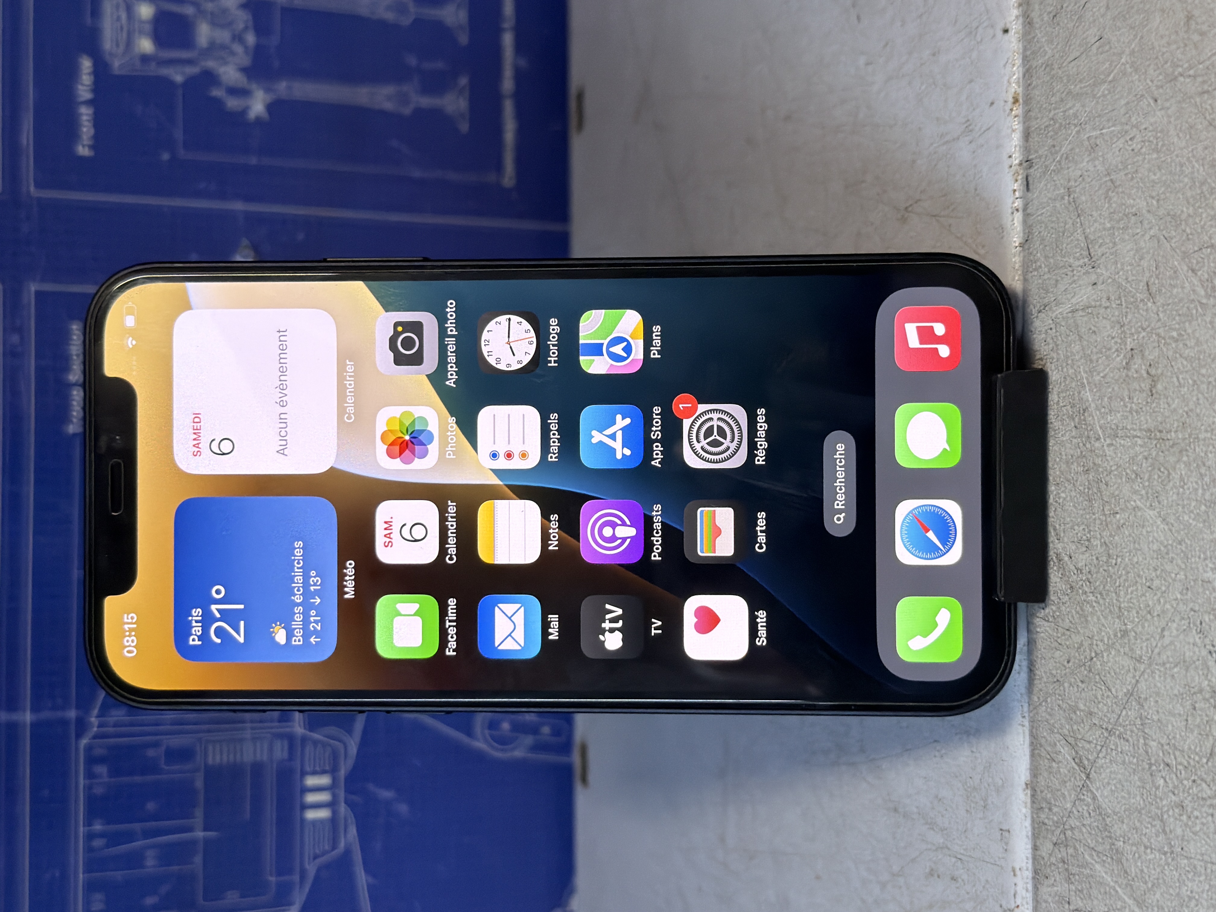 iPhone 12 noir 64 Go batterie 93 % — photo 2