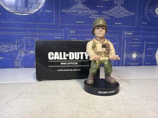 Figurine Call of Duty WWII Officer Mini Cable Guy