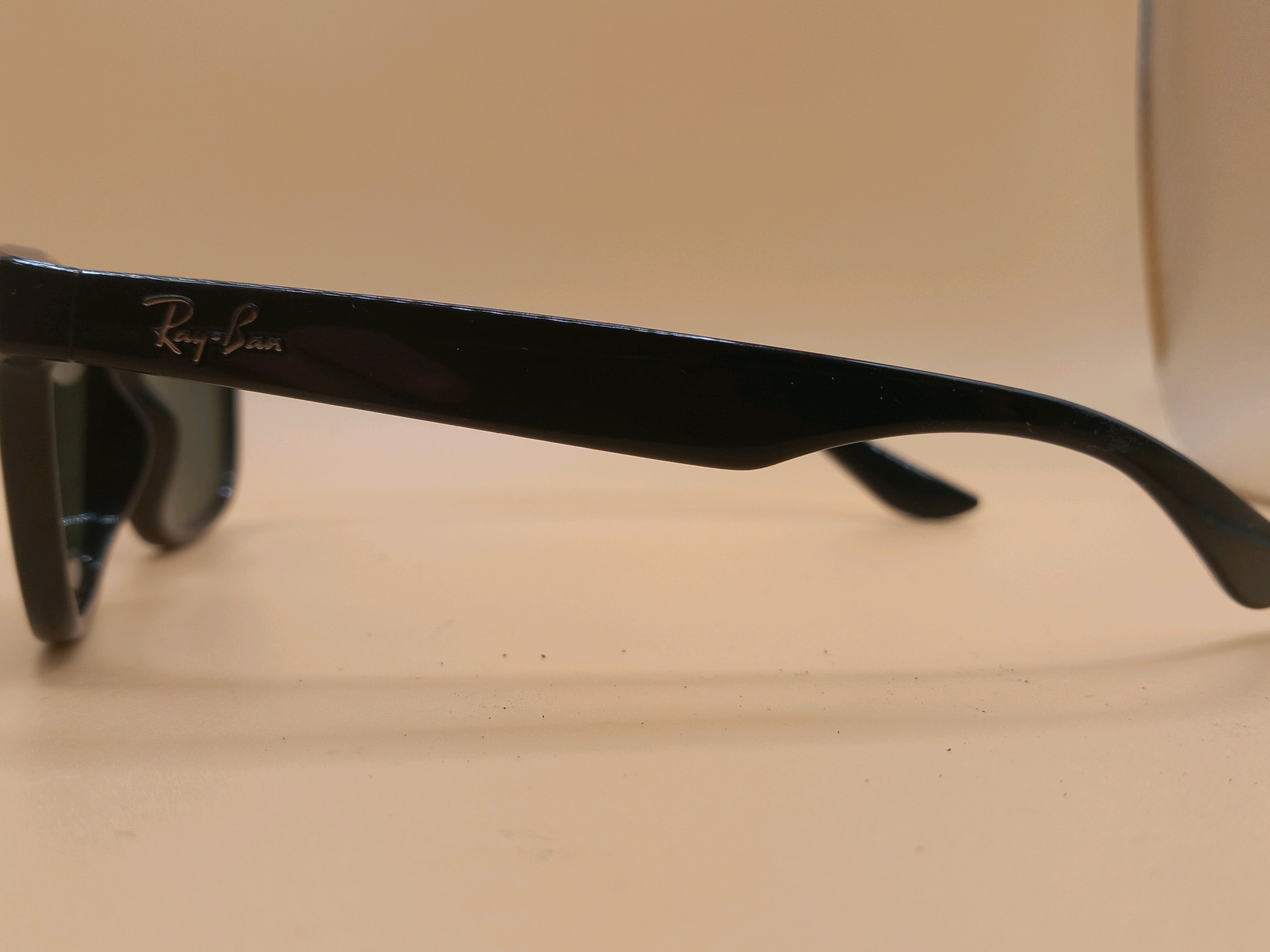 Lunettes de soleil Ray-Ban enfant - monture noire — photo 2