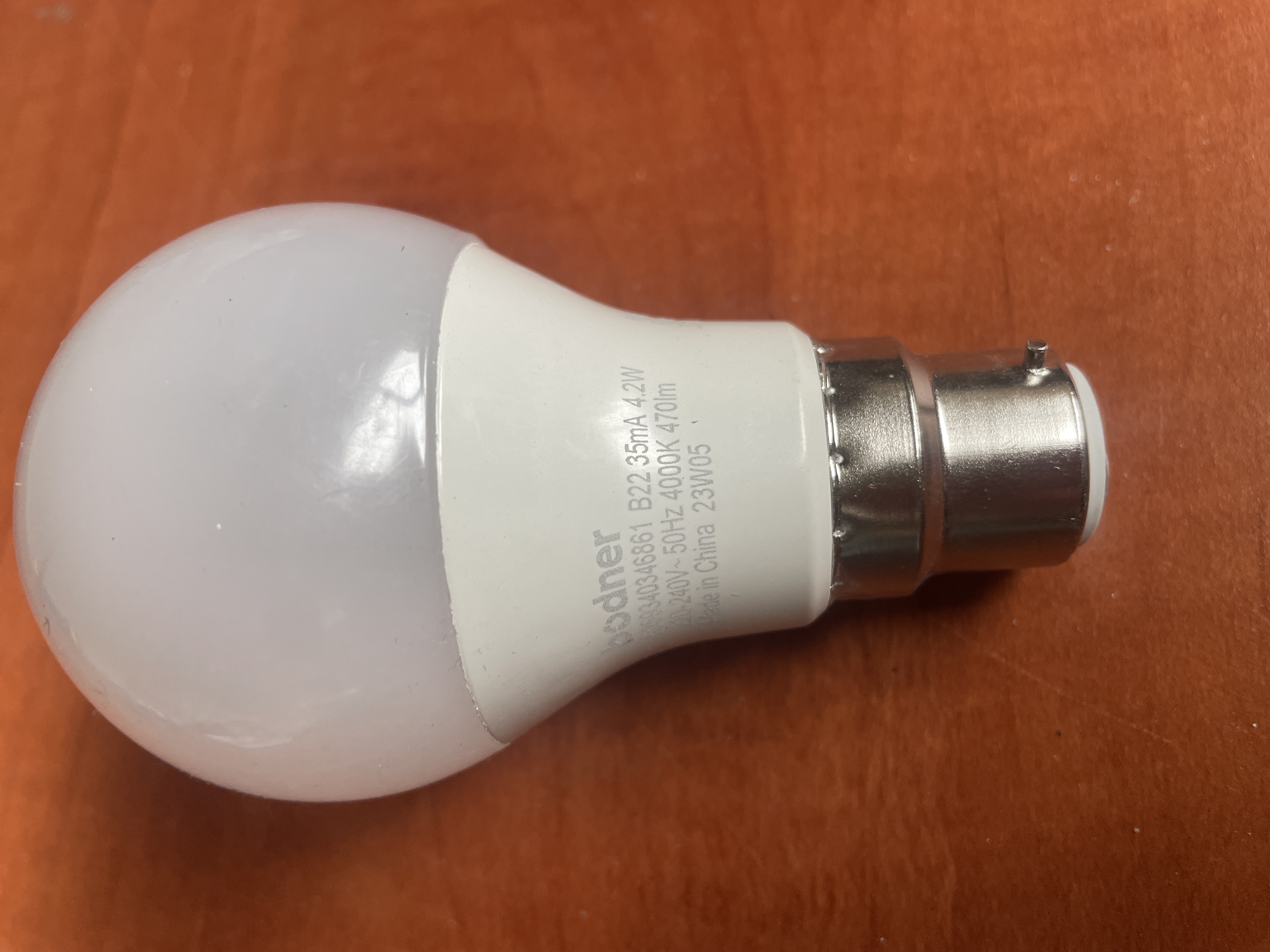 Ampoule LED B22 4,2W 4000K 470 lm