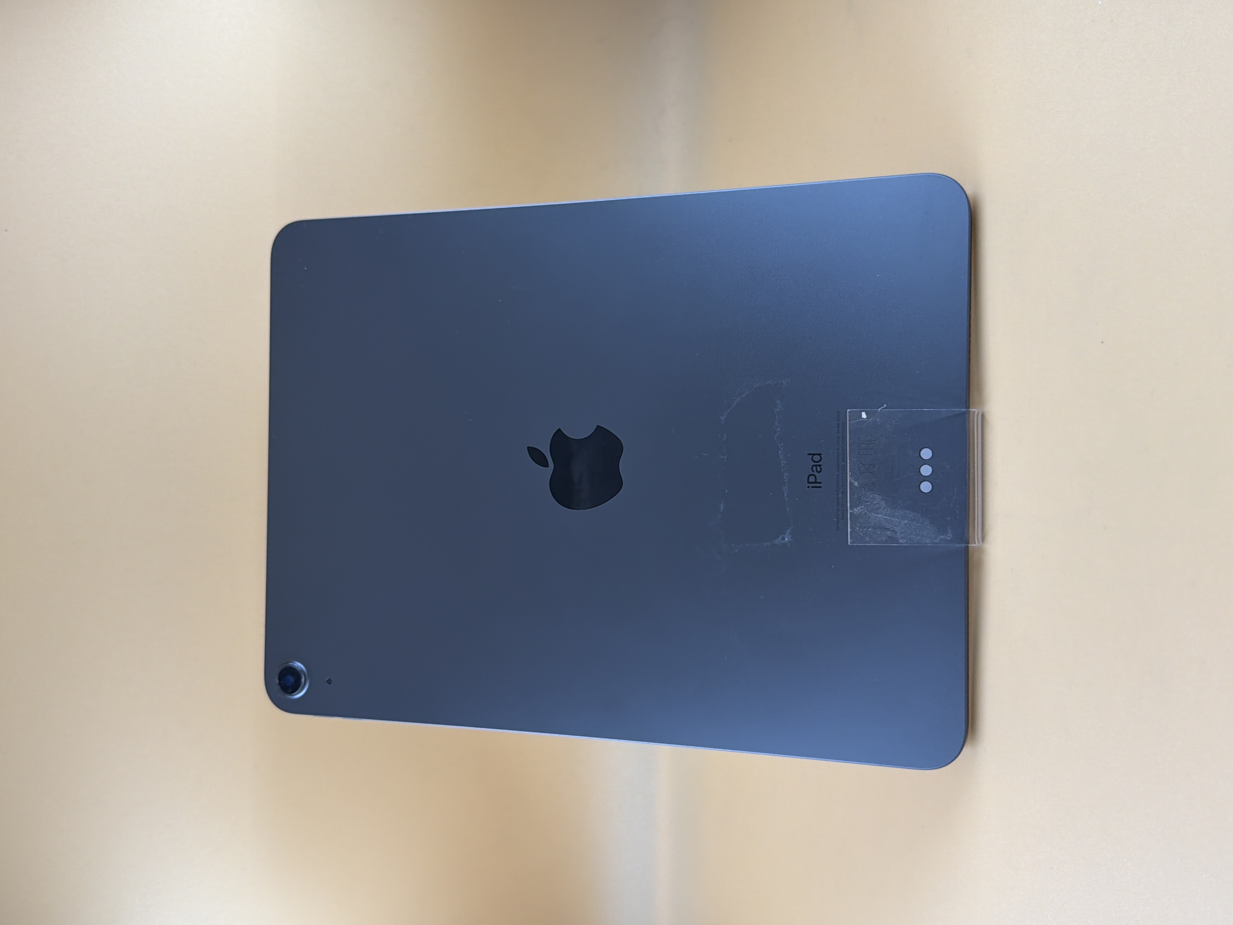 iPad Air 4 64 Go gris sidéral — photo 2