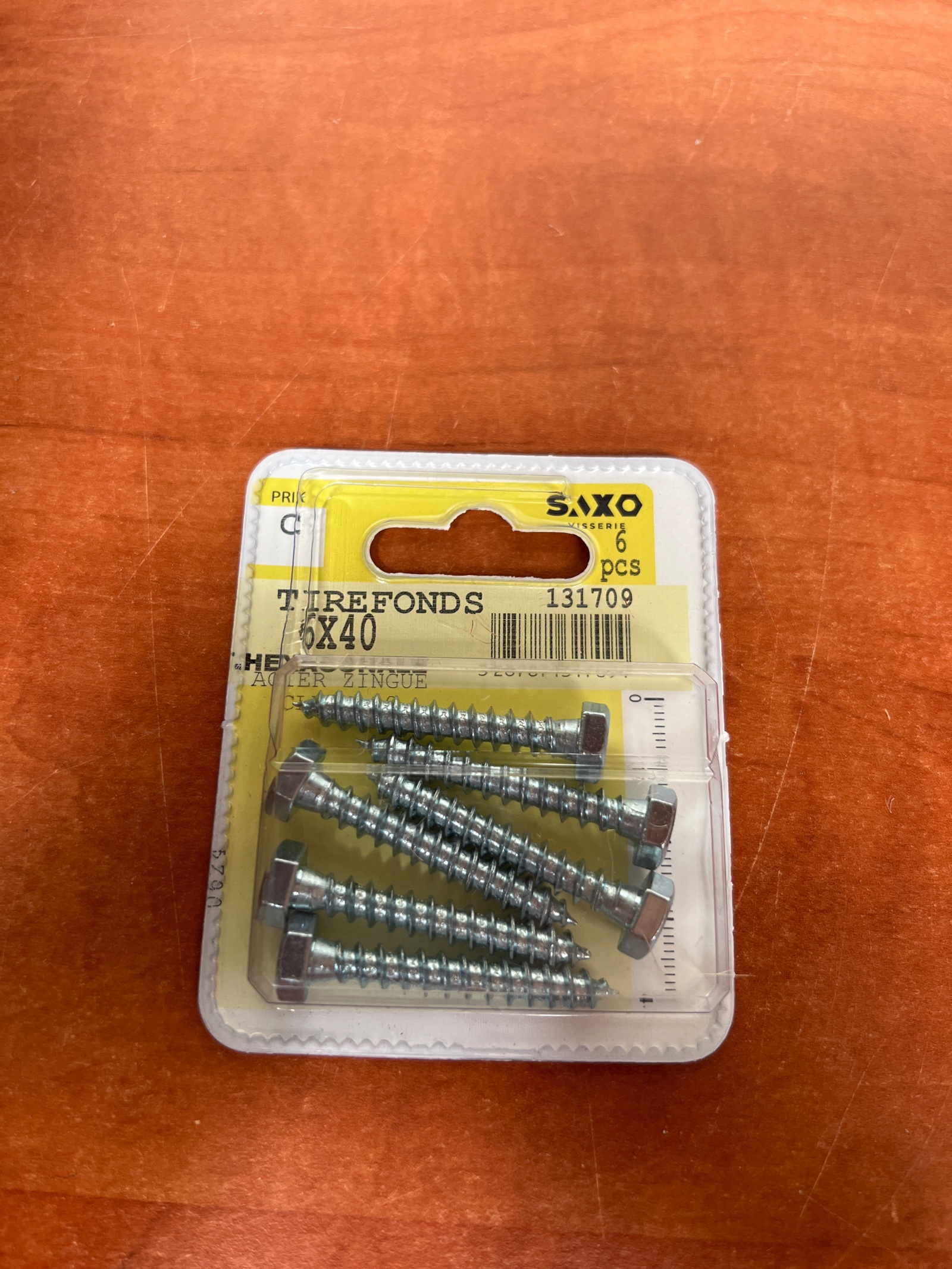 SAXO Tirefonds 6x40