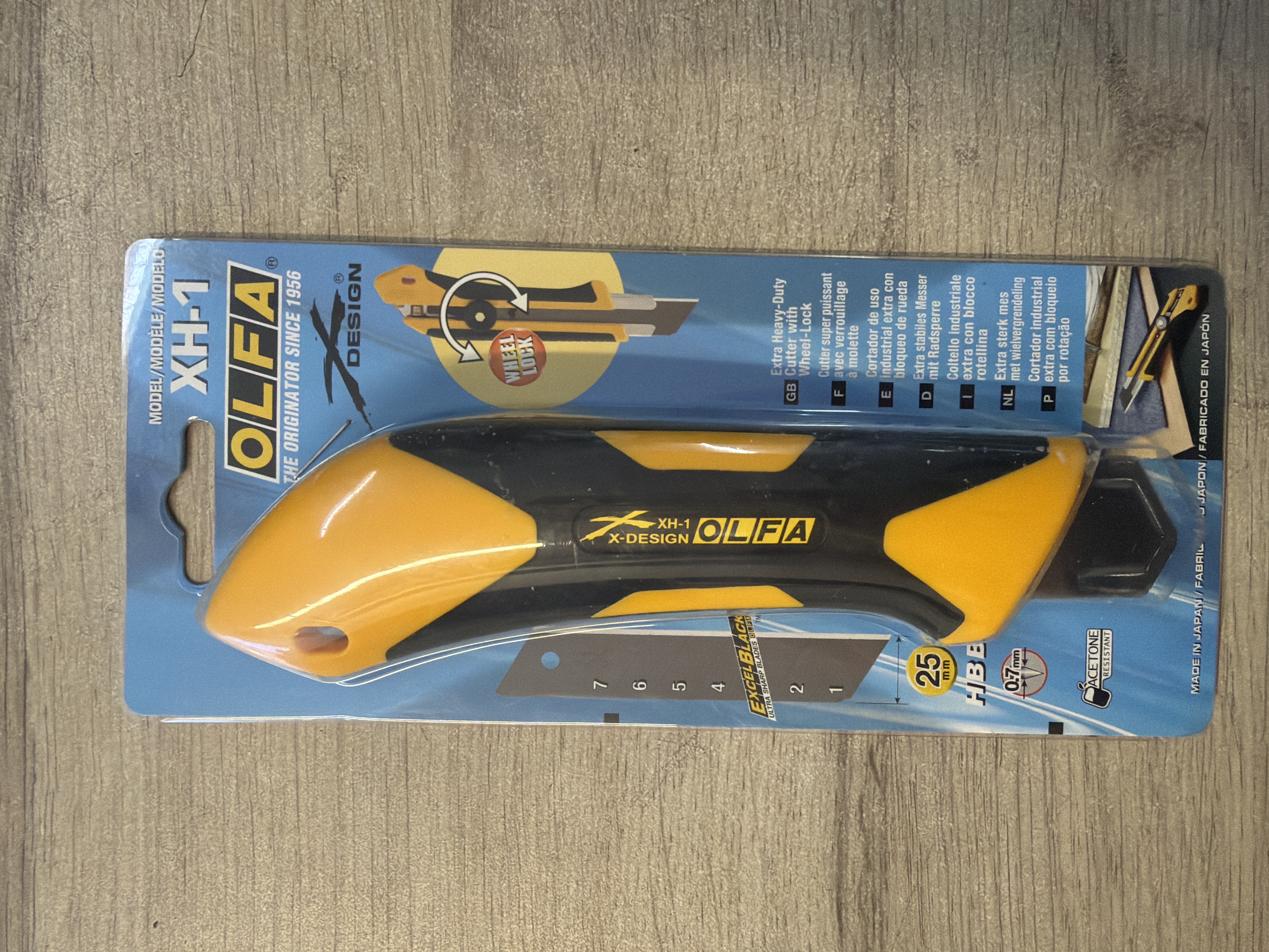 Cutter OLFA X-Design XH-AL 25 mm