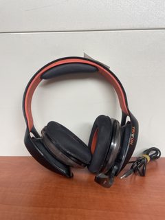Casque filaire Tritton noir et orange