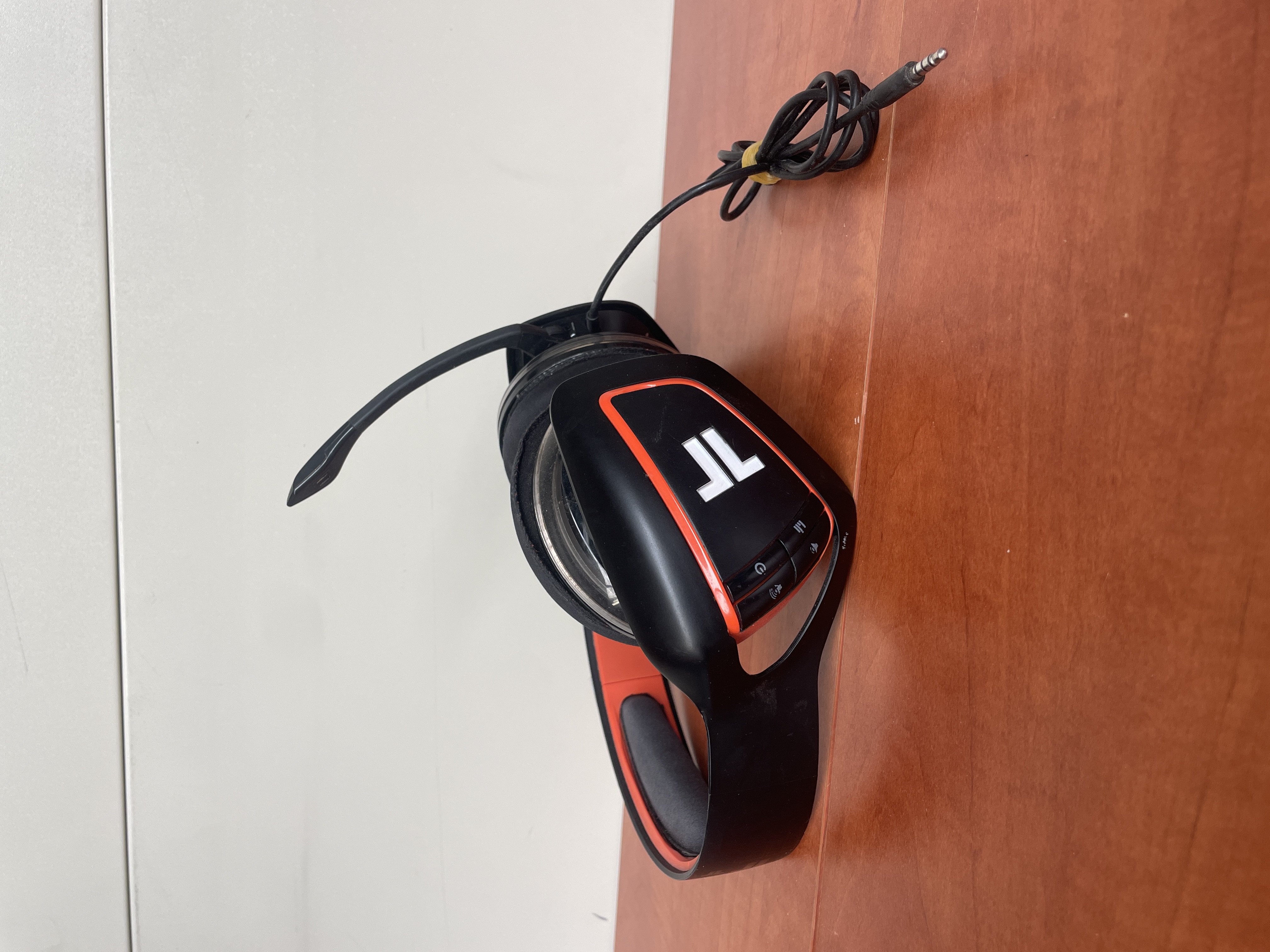 Casque filaire Tritton noir et orange — photo 3