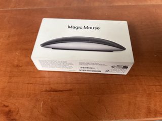 Apple Magic Mouse USB-C noire à surface Multi-Touch