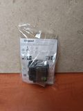 Legrand Dooxie prise murale double USB-A/USB-C aluminium carrée — photo 2
