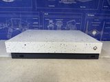 Console Xbox One X Hyperspace 1 To édition limitée — photo 1