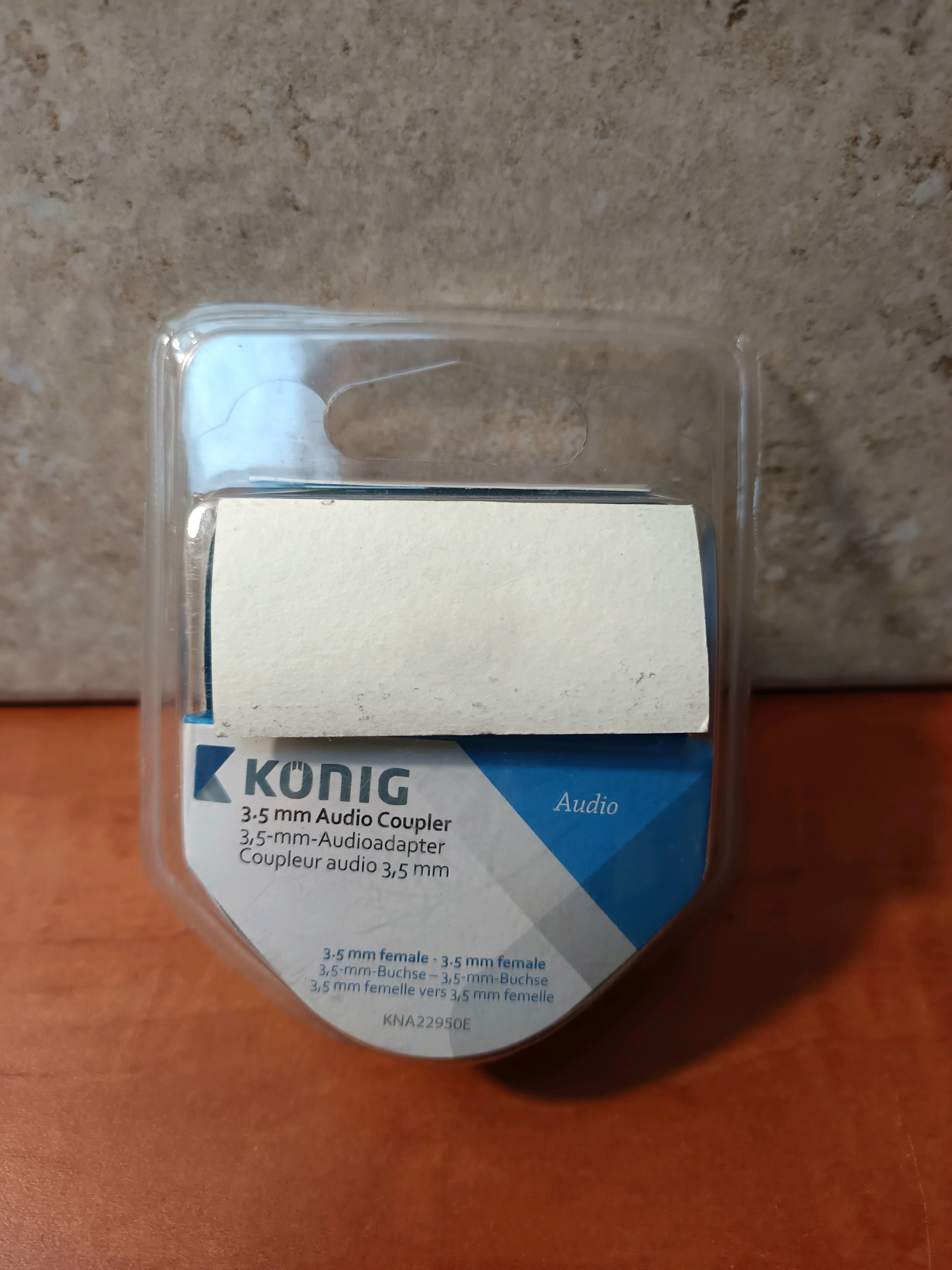 König - Coupleur audio - mini-phone stereo 3.5 mm femelle pour mini-phone stereo 3.5 mm femelle - anthracite