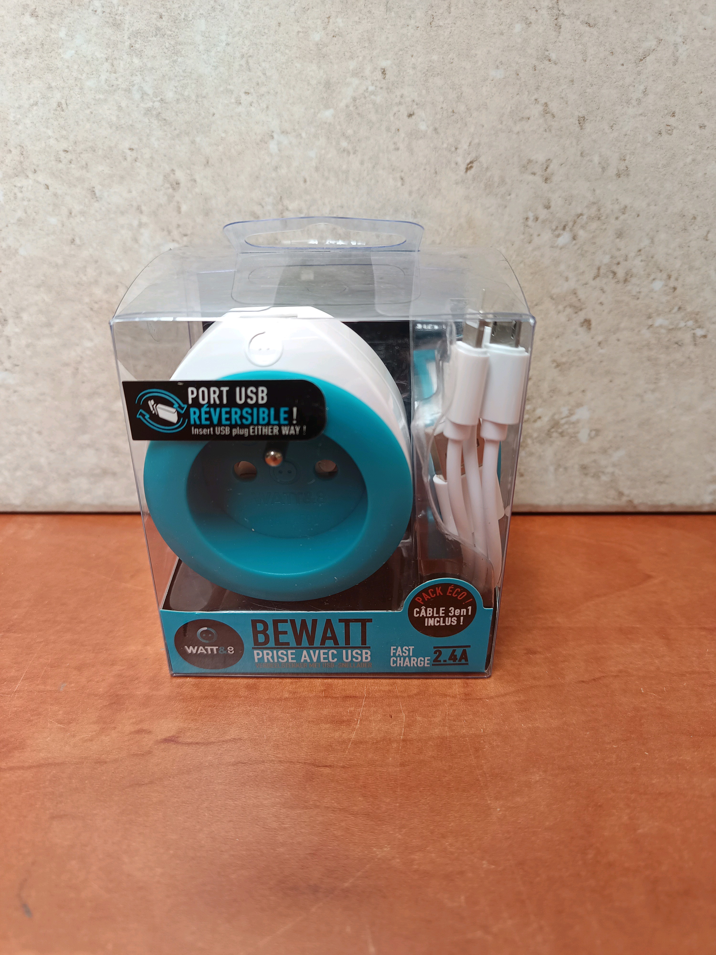 Bewatt Prise avec USB, port réversible, charge rapide 2.4A