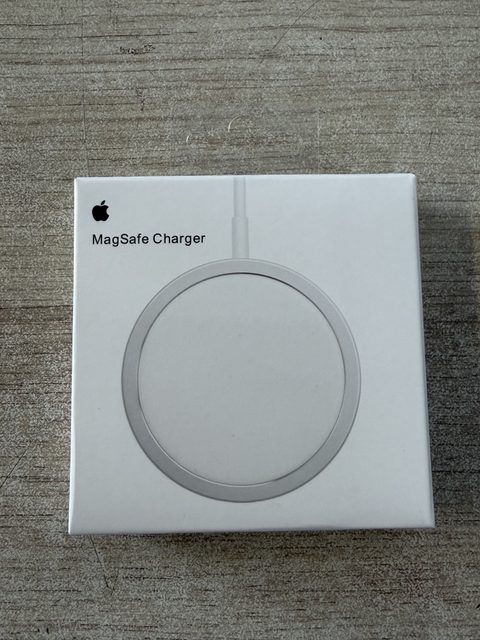 Apple Chargeur MagSafe sans fil 15 W