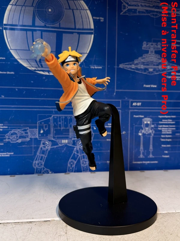 Figurine Boruto en pose d'action avec socle