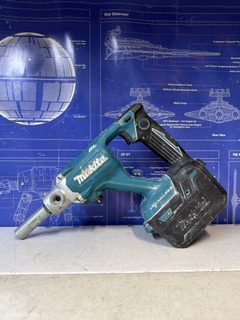 Makita DUT130 malaxeur sans fil 18V brushless