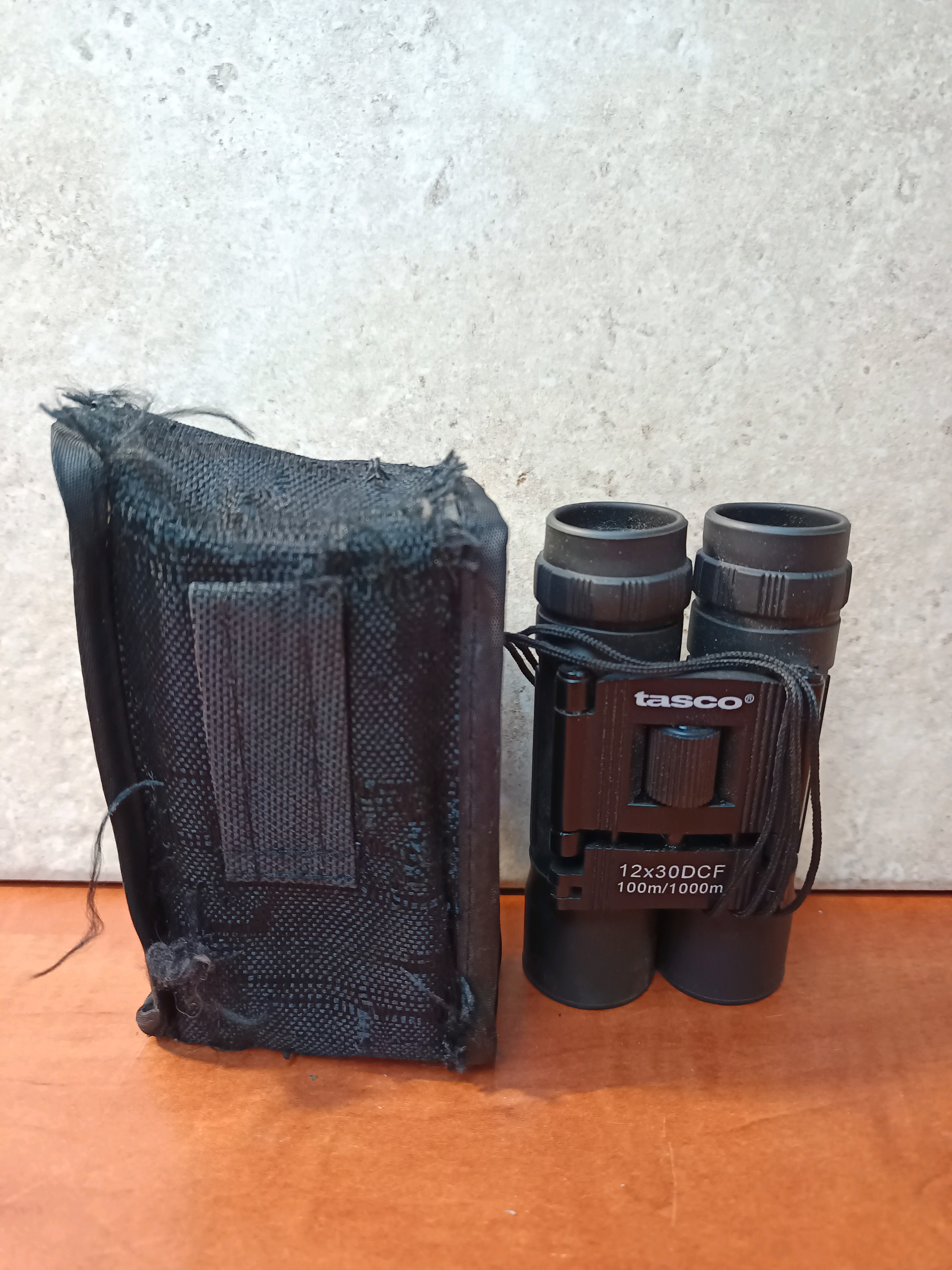 Jumelles Tasco 12x30 DCF