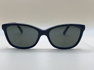 Lunettes de soleil œil-de-chat à monture foncée